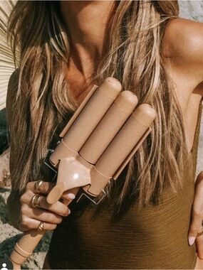 BeachWashed Waver by Lo Wheeler Davis